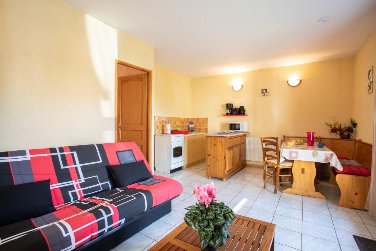Le Mont Guillaume - 1 Chambre Terrasse Et Jardin Apartment Saint-André-dʼEmbrun Bagian luar foto