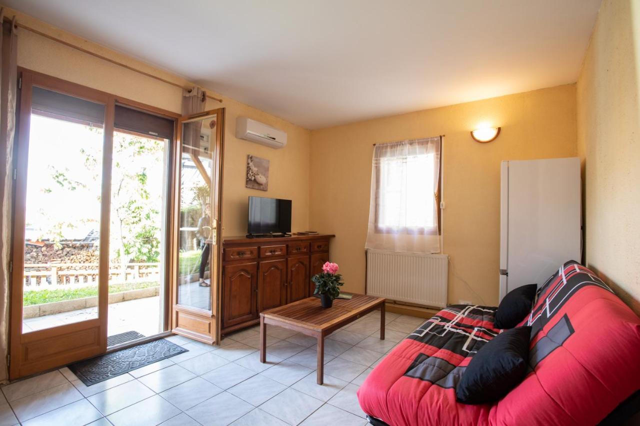 Le Mont Guillaume - 1 Chambre Terrasse Et Jardin Apartment Saint-André-dʼEmbrun Bagian luar foto